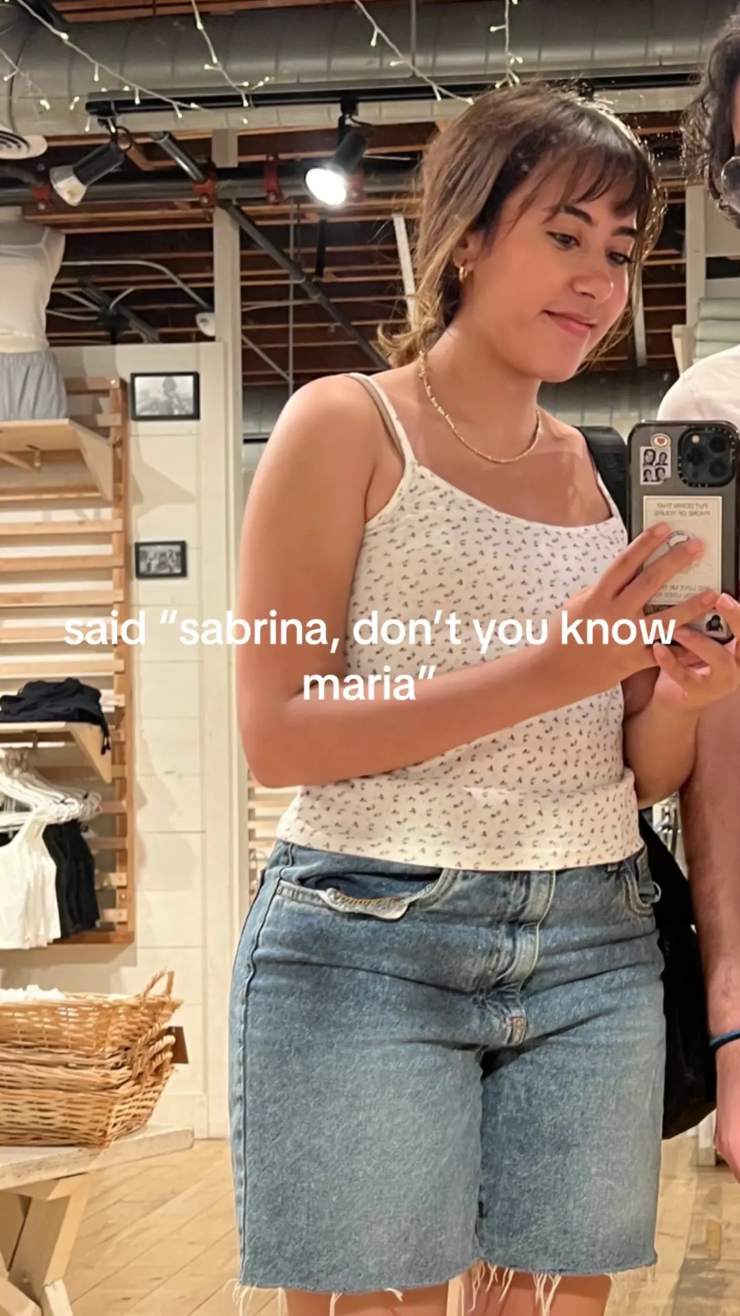 hit the gym, used a gua sha, cut a few people off, got a new job that’s not as mentally draining and now here i am #sabrinacarpenter
