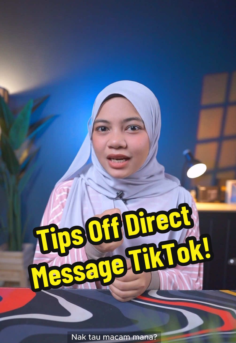 Ha yang suka main TikTok tu! 📱 Hampa mesti tak suka kan bila orang yang hampa tak kenal tiba-tiba mai chat dekat TikTok. Seram kan? 😅  Tapi hampa tau dak, sebenarnya boleh ja off kan direct message tu. Nak tau cara dia? Save video ni dan meh nak tunjuk👇🏻 1.Masuk TikTok 2.Pergi ke bahagian Profile 3.Tekan garis tiga atas ni 4.Pilih Settings & Privacy 5.Tekan Privacy 6.Scroll & pilih Direct Messages 7.Masuk Permission Settings 8.Tekan Others on TikTok 9.Pilih Don’t receive ✅ Ha mudah kan? 🎉 Lepas ni takdak la orang yang hampa tak kenal tu tiba-tiba message! 😏 So hampa rasa tips ni membantu dak? Cuba hampa komen! 💬  #TipsTikTok #TikTokMalaysia #TechGeekChannel #PrivacyTips