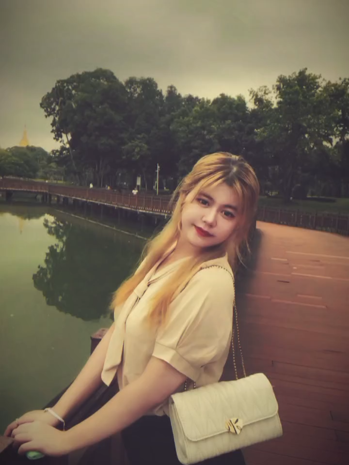 #မြင်ပါများပြီးချစ်ကျွမ်းဝင်အောင်လို့😜🤗 #fypシ゚viral🖤tiktok #CapCut #foryou