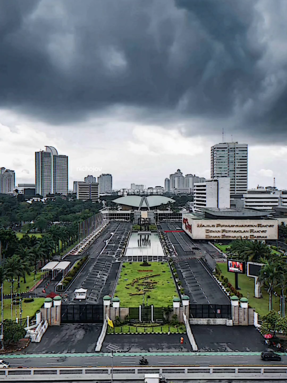 KONDISI GEDUNG DPR JAKARTA HARI INI #demo #demodpr #gedungdpr #fypシ゚ 