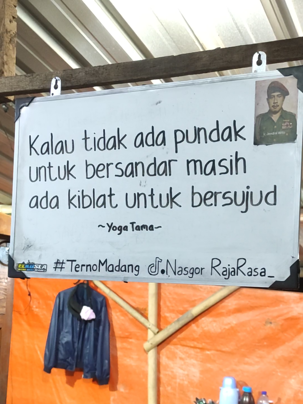 @yogatama030  Lokasi: Nasi Goreng RAJARASA Etan Prapatan Ngumpul, Balong, Ponorogo. #quotes #jowostory #storyjowo #fyp #masukberanda #nasigorengrajarasa #ponorgo24jam #fyppppppppppppppppppppppp #jowopride #rombongannyeni #sampitak 