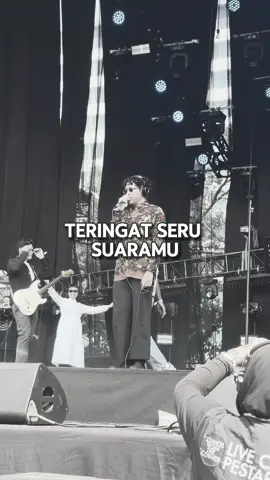 @.Feast membawakan @barasuara - Terbuang Dalam Waktu #pestapora #pestapora2025 #terbuangdalamwaktu #feast #barasuara