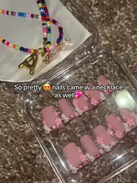 #pressonnails 