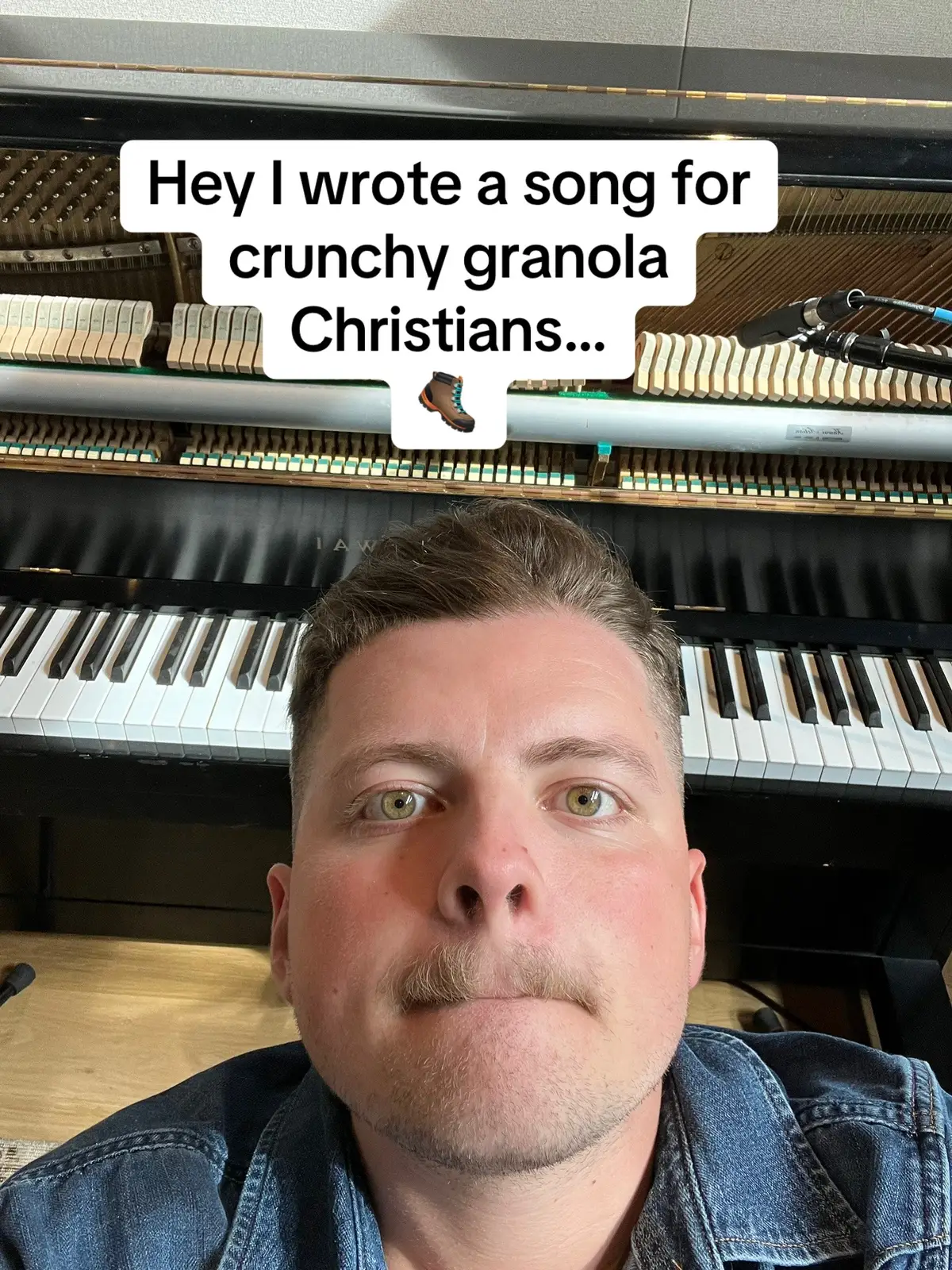 There’s a reason we feel “close” to God when we’re in nature. Not because it has supernatural powers, but because THE supernatural power (God) created it to bring glory to himself! #christiantiktok #crunchy #granolagirl #worship #nature 