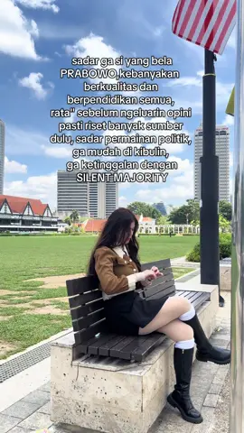 Keren nya lagi yang silent majority pada keluar semua buat nahan perpecahan suara rakyat yang udh kemana