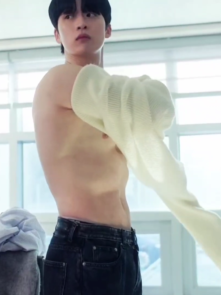 mời Thầy lên núi khỉ đuổi không xuống... chồng mời quyết xuống #kimkangmin #kevin #mybiasisshowing #omegax #boylove 