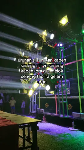 betah isin🗿 #ceksound #soundkarnaval #soundviral #karnavalsoundsystem #horegjawatimur 