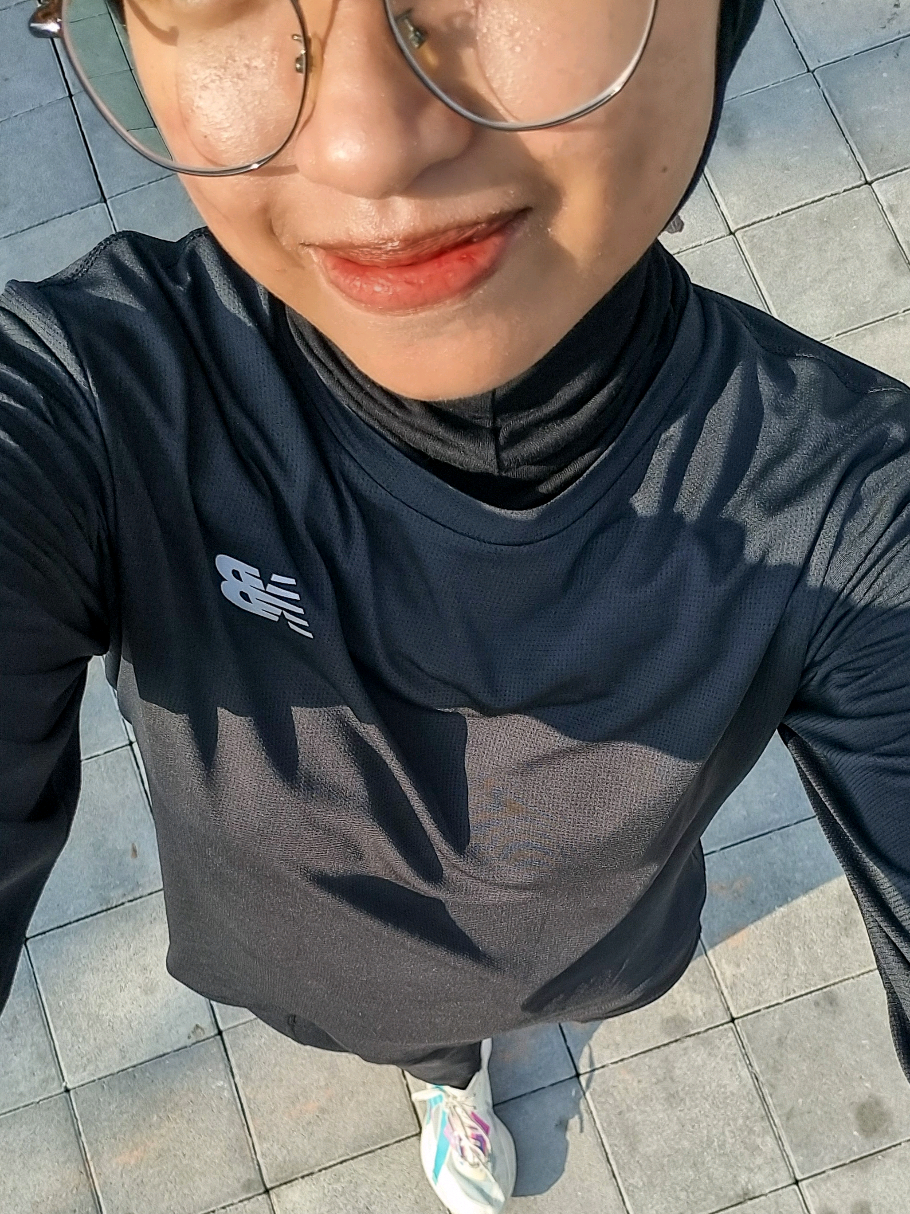 Beres lari langsung mampir @coldnbrew.official biar dapet post-run rewards diskon up to 50%😋🔥 Kalo aku, wajib banget ngopag dan sarapan setelah long run. Kalo kamu? #ColdNBrew #PostRunReward #HouseOfIdeas #NgopiKekinian #RunnersLife 