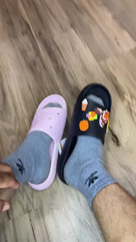 #chanclas#sandals#crocs#latinos@Crocs 