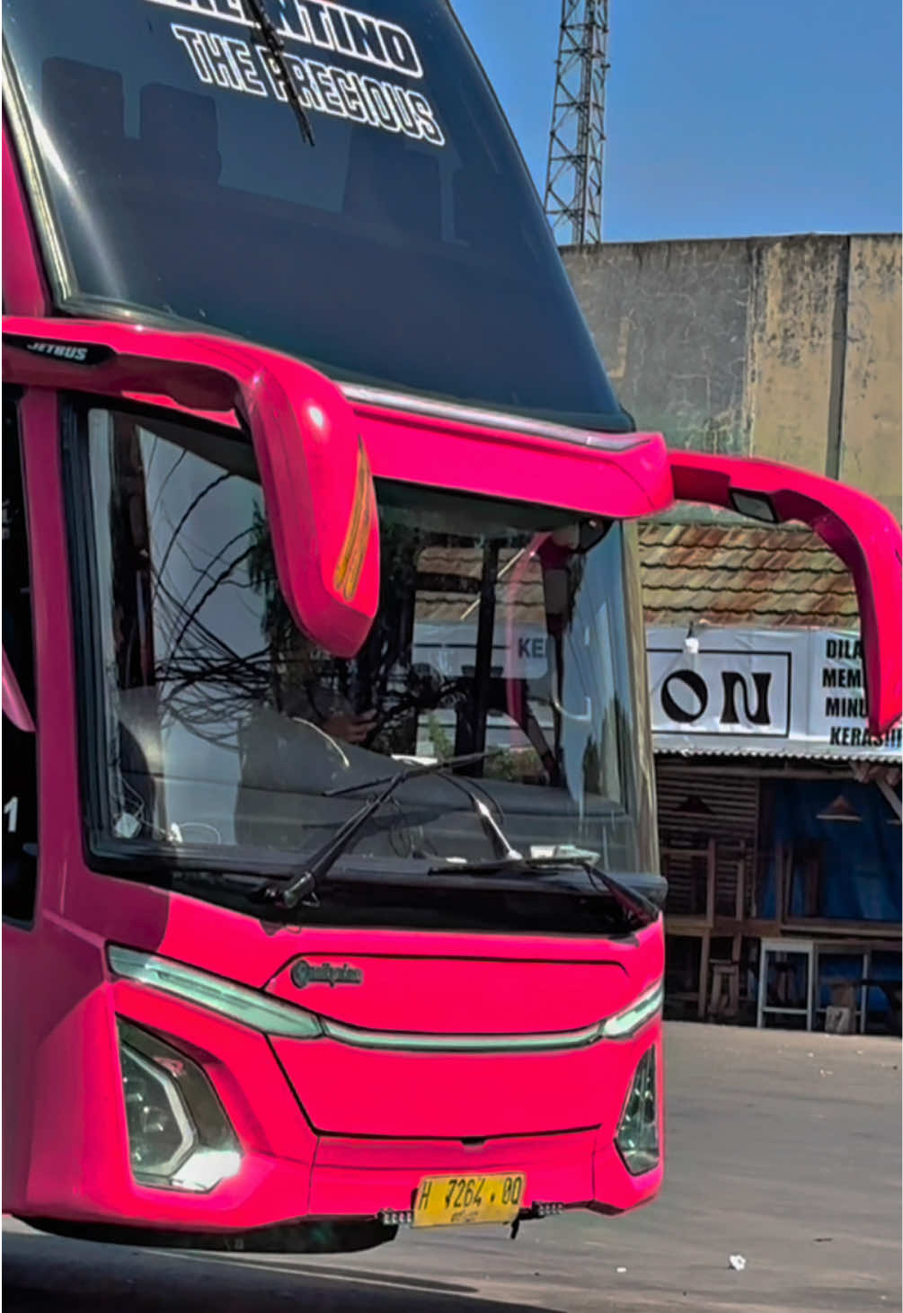 Wihh ganti muka JB5 nih Valentino 😎 PO. Kencana “Valentino” 📸 Jakarta - Jepara 📍 Jetbus 3+ SDD modifikasi JB5 🚌 Scania K410-IB ⚙️ Harga Exe 270K/Sleeper 380M 💰 #fyp #viral #busmania #kencanaluxurybus #kencana 