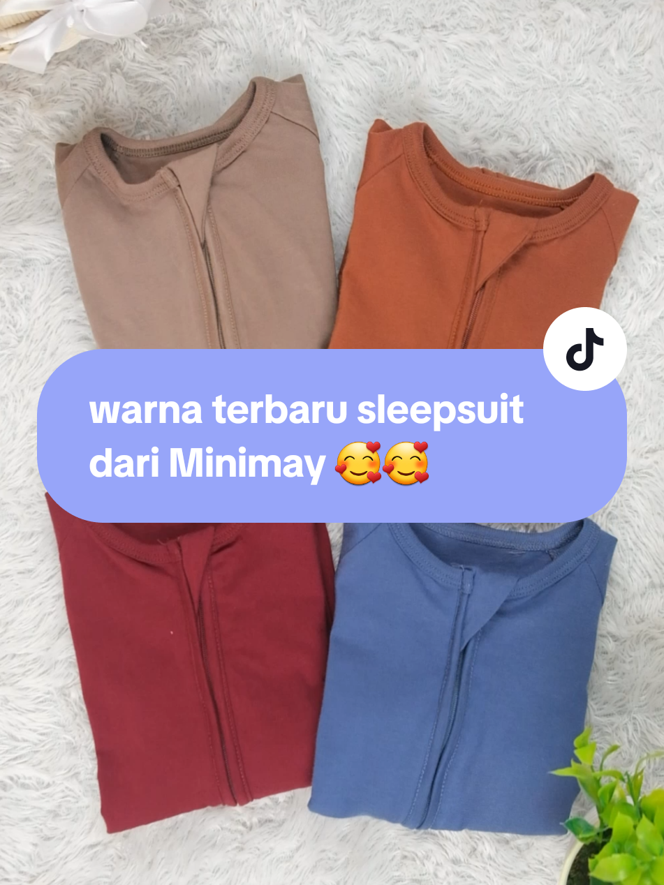 Bayi itu tidurnya kadang nyenyak kadang gampang kebangun. Nah kalau pakai sleepsuit dari Minimay, tidur si kecil jelas nyaman dan nyenyak semalaman. Bahan yang lembut 100% katun, wajib punya warna terbarunya sih 😉😍 ✅bahan berkualitas ✅banyak pilihan warna ✅banyak ukuran Berikan yang terbaik buat si kecil. HAPPY SHOPPING 🎉🛒🛍️ -tumbuh bersama Minimay- #minimay.maysara #kaosanakmurah #minimay #maysarabajuanak #celanaanakmurah 
