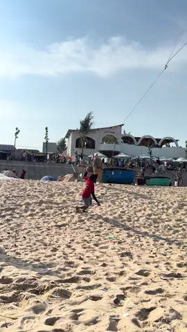Thả diều nhàn lắm#เล่นว่าว #indonesia #diềukhíđộnghọc #india #kiteflying 