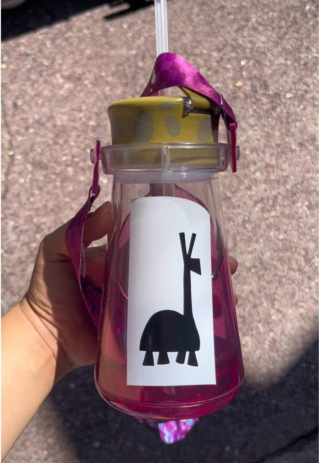 Finally got my hands on the Kuzco Poison Sipper !! And it lights up 💜 #californiaadventure #kuzco #emperorsnewgroove #disneyland #disney 