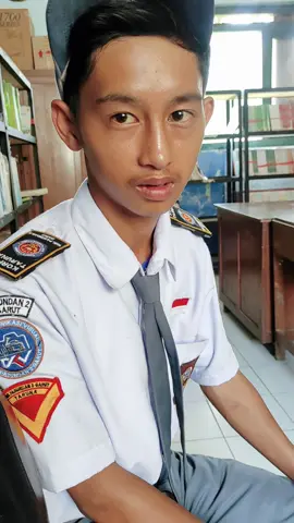 eta anu naros adit sok dibuly tara snh di smkna 😁 #buhera #adit #gurumuda #guruswasta 