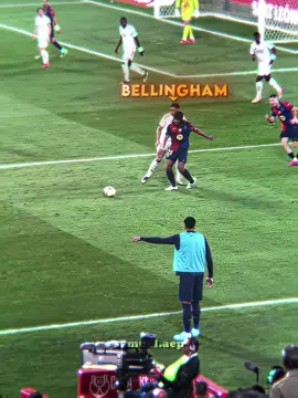 Vinicius Skills vs Barcelona 🥶 #vinicius #football #Soccer 