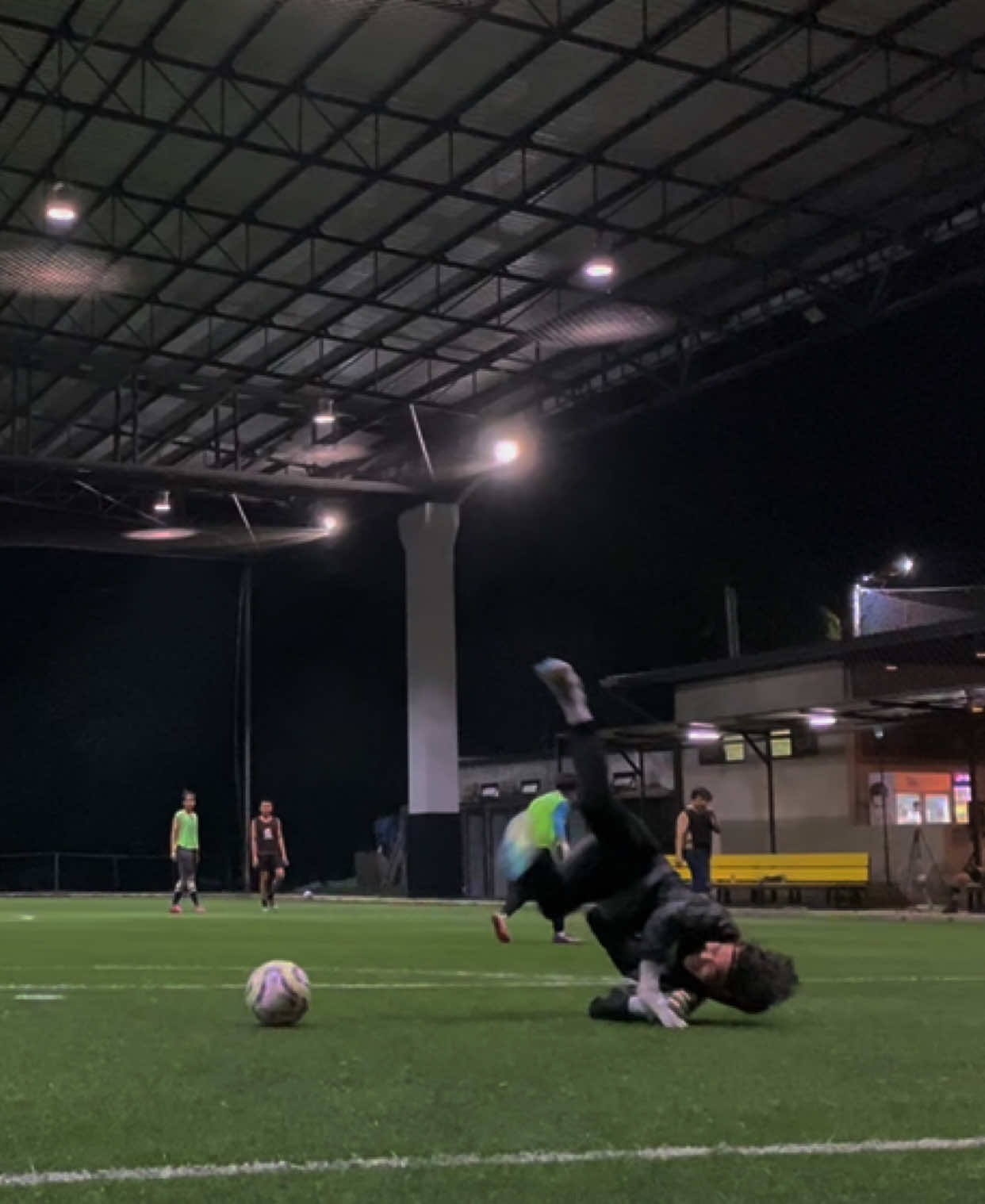 Too easy #goalkeeper #goalkeepersaves #football #thailand #viral 