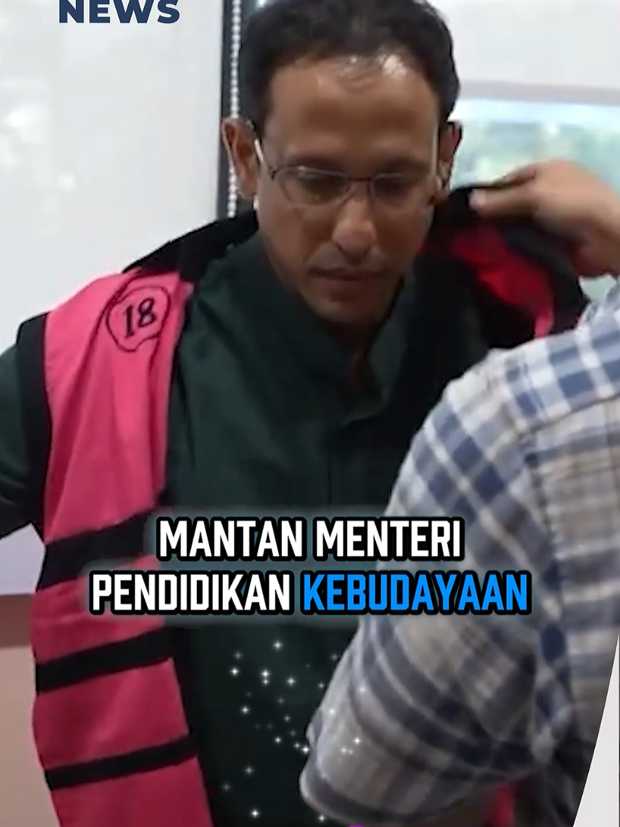 Momen Pakai Rompi Pink dan Tangan Terborgol, Nadiem Makarim: 