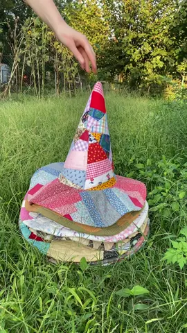 cottagecore halloween is here 🌿🐞👒🔮 #handmade #cottagecore #witch #halloween #vintage 