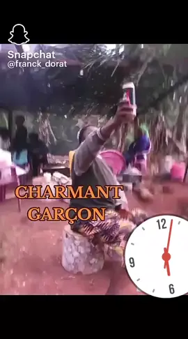 les effets de l'alcool 🤣🤣🤣#camerountiktok🇨🇲 @Bavie Drill @2x^3♠️🇨🇲KOMA🇮🇹 *BV* @reine de glace 🥰🥰 @Hugo boss 