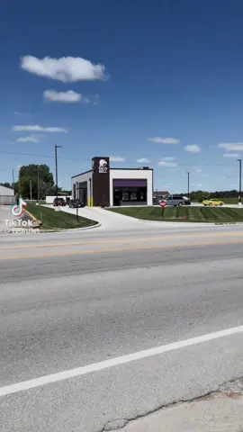 @tacobell #fyp @Wheeler Walker Jr. #fired #gmsucks #CapCut Everyone that watches this go leave a terrible review for Trenton Missouri Taco Bell 🤣🤣 shut this one down to… 