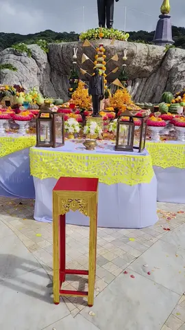 วันนี้วันที่ 5  กันยายนเปิดพิธีพระบรมลูกปั้นพระบาทสมเด็จพระบรมชนกาธิเบศรมหาภูมิพลอดุลยชมมหา บรมนาถพิตรในหลวงราชการที่ 9 ณพระมหาธาตุเมทนีดลดอยอินทนนท์#ดอยอินทนนท์ 
