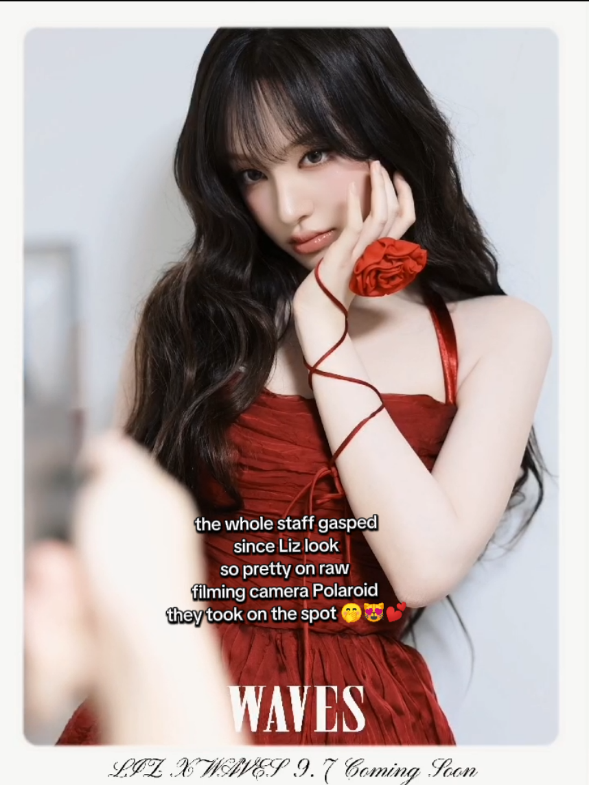 soo prettyyy 😳 this Liz 2nd cover chinese magazines is a need to buy😍 i want all those Polaroid 💞 #Liz #리즈 #ive #fyp 
