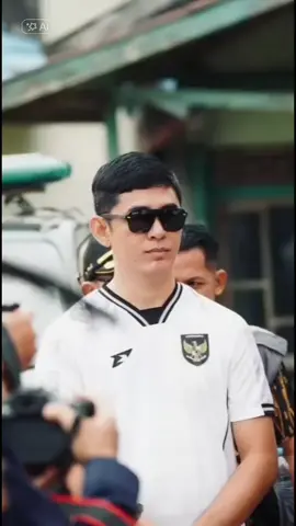 Pemuda! Pemuda adalah generasi muda yang memiliki peran penting dalam pembangunan dan kemajuan masyarakat. Berikut beberapa aspek yang terkait dengan pemuda: - *Energi dan semangat*: Pemuda seringkali memiliki energi dan semangat yang tinggi untuk mencapai tujuan dan membuat perubahan. - *Kreativitas dan inovasi*: Pemuda dapat menjadi sumber kreativitas dan inovasi dalam berbagai bidang, seperti teknologi, seni, dan bisnis. - *Kepemimpinan*: Pemuda dapat menjadi pemimpin masa depan dan membawa perubahan positif dalam masyarakat. Pemuda memiliki potensi besar untuk membuat perubahan dan kemajuan dalam suatu Negara. #pemuda #negara #pemimpin #masadepan 