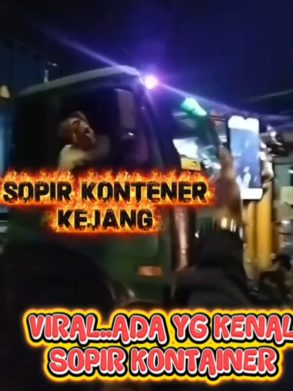Viral sopir kontainer kejang ada yg kenal gak...#fyp #viral #sopirkontainer 