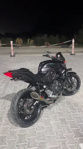 Gitme Kal 🙂 #mt25 #yamaha #akrepovic #keşfet #fly 