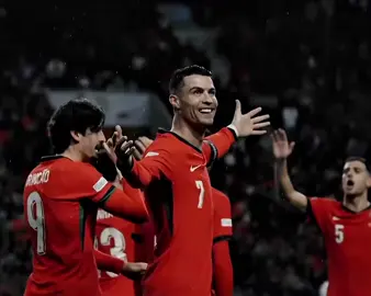 Messi xuất sắc 👏 Nhưng Ronaldo mới là cầu thủ toàn diện nhất lịch sử bóng đá 👑🐐 #ronaldo #messi #bongda #football #xuhuong 