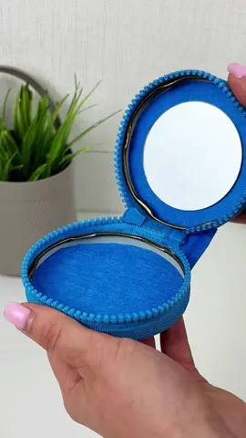 Can’t believe this DIY was THAT easy! #DIY #CraftIdeas #fyp #Handmade Materials: • Plate • Water • Nail polish • Bottle caps • Clasp • Felt • Glue • Scissors • Pen • Mirror