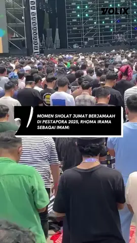 Momen berbeda hadir di Pestapora tahun ini dengan diadakannya Sholat Jumat berjamaah di Pestapora Stage dan Rhoma Irama sebagai imam. Sholat Jumat berlangsung khusyuk meski di bawah terik matahari.  #VOLIX 