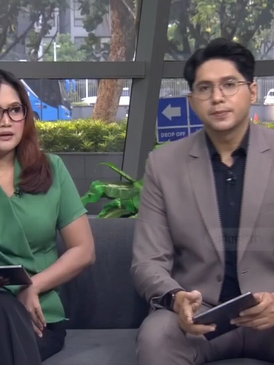 Membongkar Apa Saja Kesalahan Nadiem Makarim, Ini Kata Saor Siagian _ AKIP tvOne