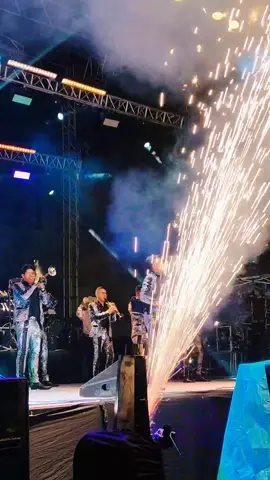 #tiktoklive #livehighlights Banda Misteriosa en la Feria de Cholula#LIVEIncentiveProgram #MyLIVEJourney #PaidPartnership 