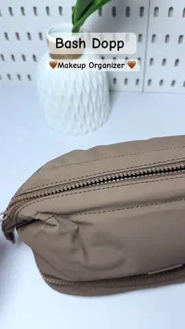 The only Makeup Organizer you’ll ever need—spacious, waterproof, and perfect for travel. The Dopp Bash Makeup Organizer from Bash Manila. #makeupbag #makeuporganizer #travelorganizer #travelmakeupbag #bashmanila 