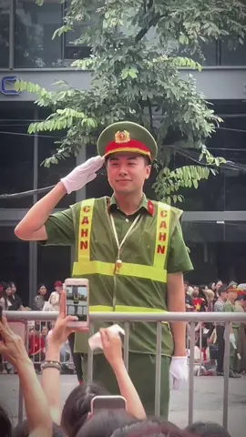 TUI BỊ LUỴ QUÂN TRIỀU ĐÌNH RỒI 😅#a80 #duongminhduc #dieubinhvietnam #quantrieudinh 