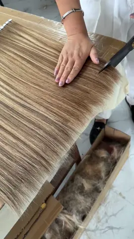 Are u looking for the double  drawn hair??🤩🤩 #straighthair #doubledrawnhair #straighthair #wiginstall #sewin #hairfactory #fypシ #foryoupage 