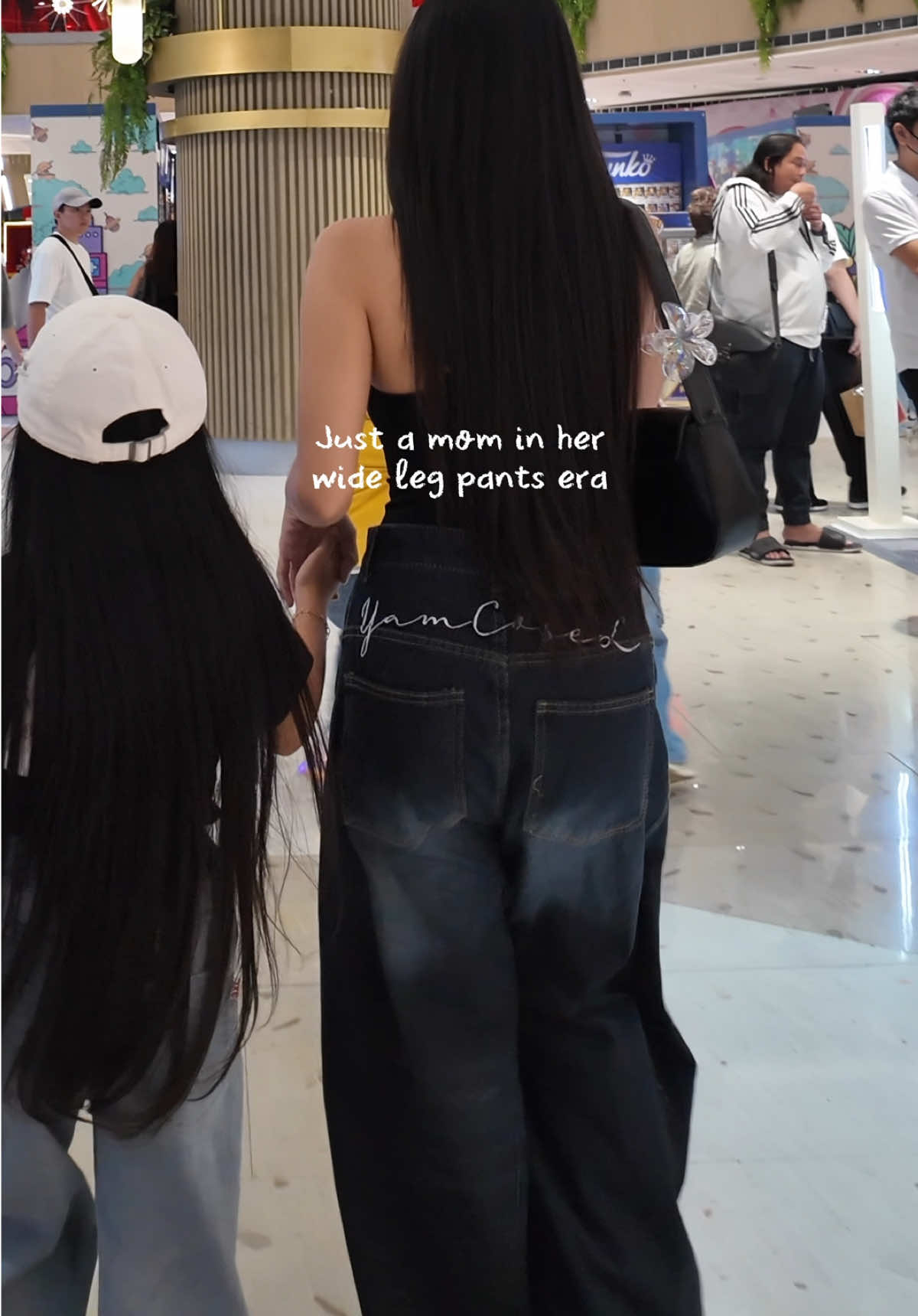 In her wide leg pants era. ✨ #Pants #Widelegpants #barrelpants 
