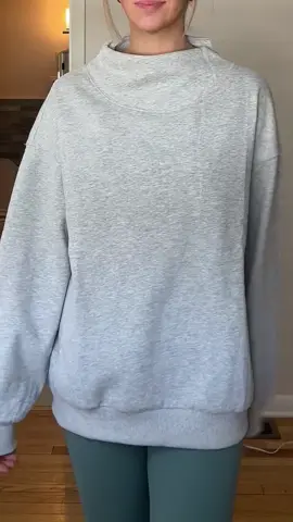 Best sweatshirt #sweatshirt #outfitinspo #OOTD #fallfreshness #womenfashion #showcase #anrabess 