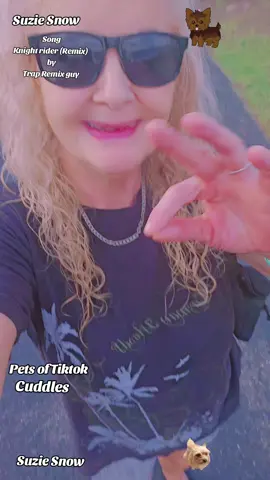 #Hi#PetsOfTikTok ##Cuddles ##MyBaby #MyYorki #MeineKuschens #MeineShonenHunds honenHunds#SobeHunds #suziesnowharrisoxo😍❤️😂❤️😊 #ByeByeSuzieSnowOxox 