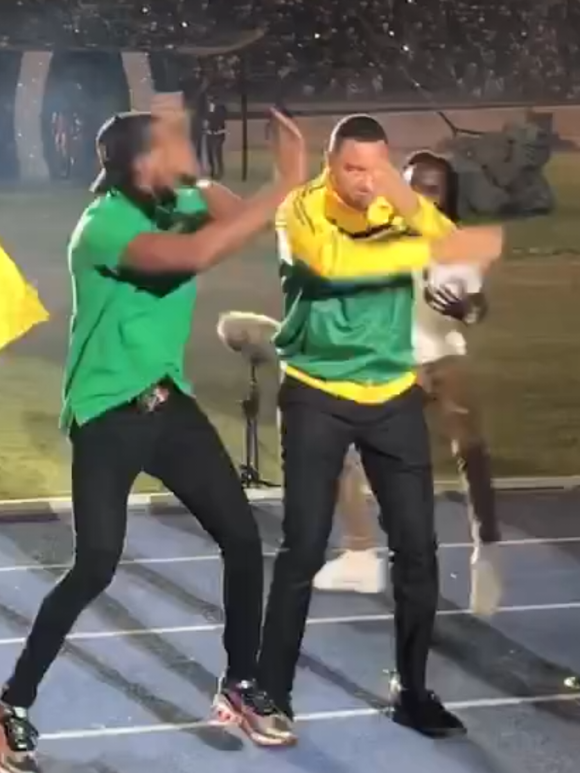Mi Prime Minister VICTORY dance pon dem #cutandclear this just gel in with dah song yah😅😅✌🏾 @Most Hon. Andrew M. Holness #noother #a1pmpondem #showalabourites ##imarockstonelabourite 🇯🇲💚✌🏾🔔❎️🙌🏾🌿☘️🌿☘️🇯🇲🇯🇲🇯🇲💚💚💚🔔🔔🔔✌🏾✌🏾✌🏾