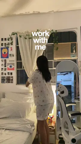 work with me on a thursday night 🌙 + what really happens during this time 😆 #workfromhome #night #work #adayinmylife #study 