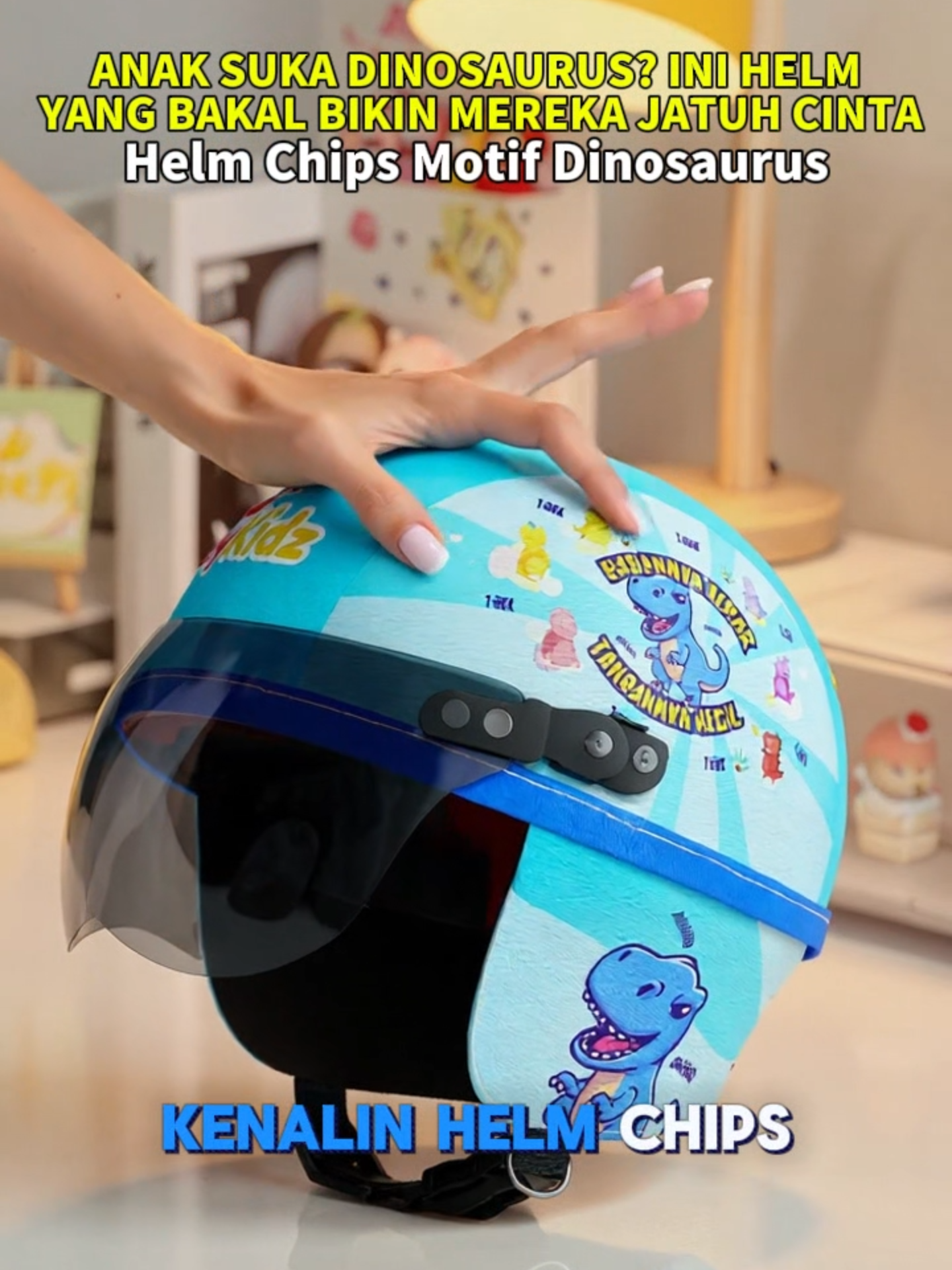 Helm T-Rex ini bikin bocil auto nge-roar tiap diajak boncengan #helm #helmet #helmanak #helmanakretro #helmanaklucu #joykidz #joykidzhelmet #joyfulriding