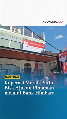 Koperasi Desa/Kelurahan Merah Putih kini mulai dapat mengajukan pinjaman kepada bank-bank Himpunan Bank Milik Negara (Himbara) seperti Mandiri, BRI, BNI, dan BSI.  Kepastian ini muncul setelah terbitnya Peraturan Menteri Keuangan (PMK) Nomor 63 Tahun 2025. PMK Nomor 63 Tahun 2025 mengatur tentang penggunaan saldo anggaran lebih (SAL) sebesar Rp16 triliun dari APBN 2025 untuk mendukung pinjaman ini. Sementara itu satgas Kopdes KDMP di tingkat wilayah akan mulai turun ke daerah-daerah untuk mensosialisasikan buku panduan kepada satgas di provinsi, kabupaten dan kota. Pemerintah telah menetapkan pembiayaan awal untuk Kopdes KDMP memiliki plafon hingga Rp3 miliar per unit koperasi melalui skema Kredit Usaha Rakyat (KUR) dengan suku bunga enam persen dan tenor enam tahun. #KDMP #BankHimbara #Indonesiagoid #InformasiPublik #BergerakBerdampak 