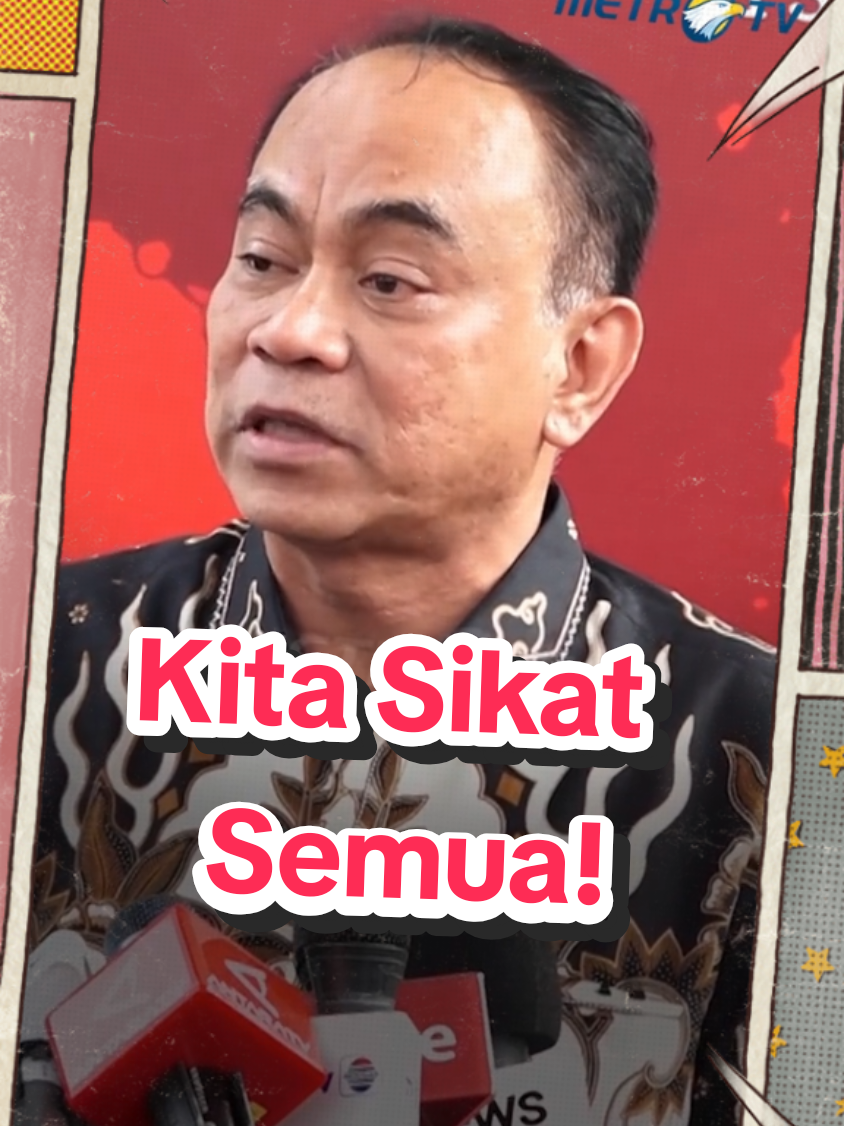 Kebayang gak sih? Sumber uangnya aja sudah haram, didapat dengan cara haram pula. Tapi sabar dulu ya netizen, beliau belum jadi tersangka, belum pakai rompi oren. Jangan dihujat, kasian. 😎 #budiari #korupsikomimfo #korupsijudol #korupsipinjol 