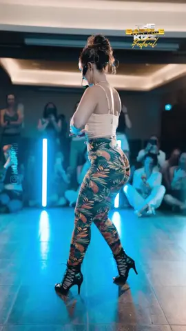 tarraxo Lady style dance kizomba #show #freestyledance #tarraxo #tarraxinha 