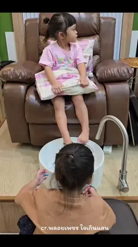 😍😍😍#พี่พลอยน้องเพชรลูกพ่อบอยแม่แอน #แม่แตนใจเกินร้อย #แอนบอย 
