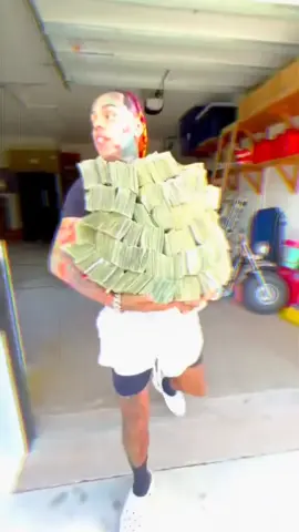 #6ix9nine #tekashi6ixn9ine #6ix9inefanpage #goviral #fyp @mv @6ix9ne Fan boy 