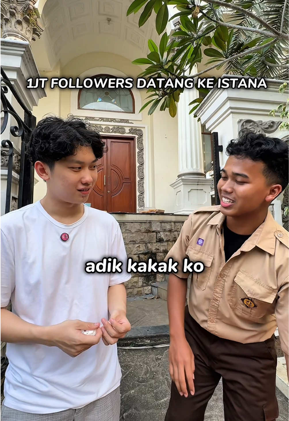 yuk difollow bantu 1jt dikit lagi😍👋