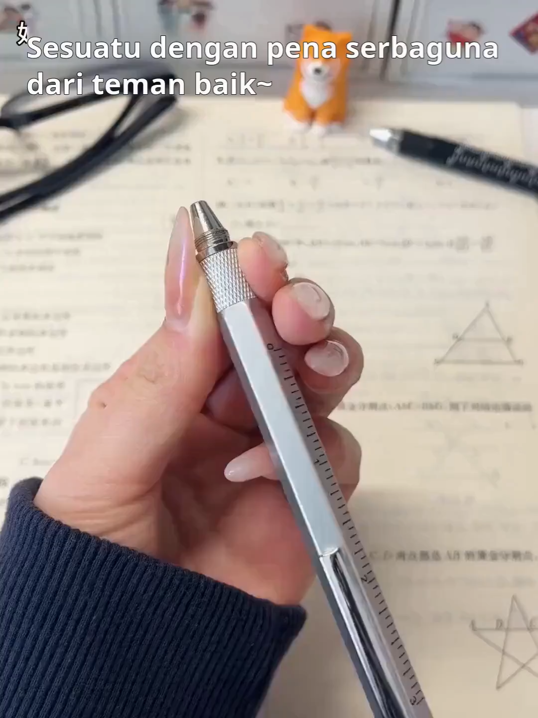 Pulpen multifungsi 'Liuhe 1' ini kegunaannya keren banget, nih! Teman sebangkuku aja sampe iri mati, dia maksa banget minta dibeliin satu!# mahasiswa# matematika# gurugenz# trendkelas# tka# deeplearning# mahasiswabaru# kuliahkerjanyata# pembelajaranmendalam# belajarsambilbermain# kelasasik🤙# funlearning
